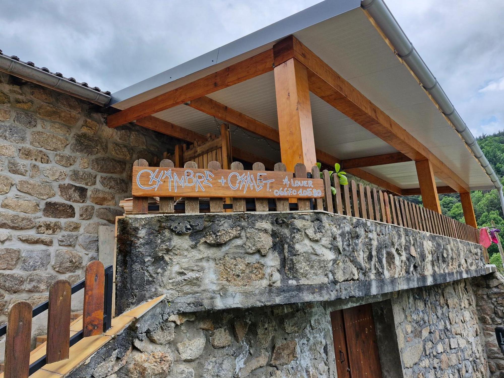 La Maison Des Lucioles Saint-Julien-Boutieres Eksteriør billede